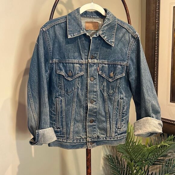 LEVIS Vintage Trucker Denim Jacket Reimagined - Picture 3 of 8